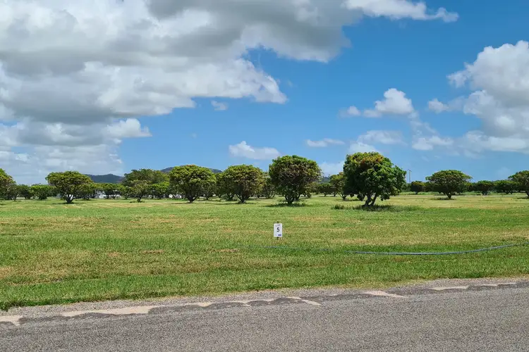 LOT 3, 15 Williams Road, Alligator Creek QLD 4816