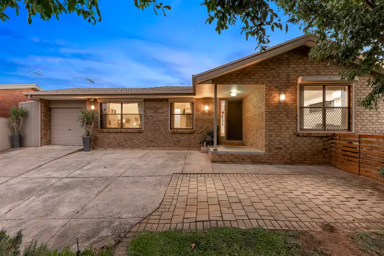 17 Newland Avenue, Ridgehaven SA 5097