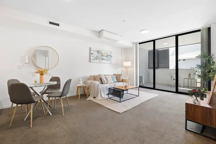819/2D Charles Street, Canterbury NSW 2193