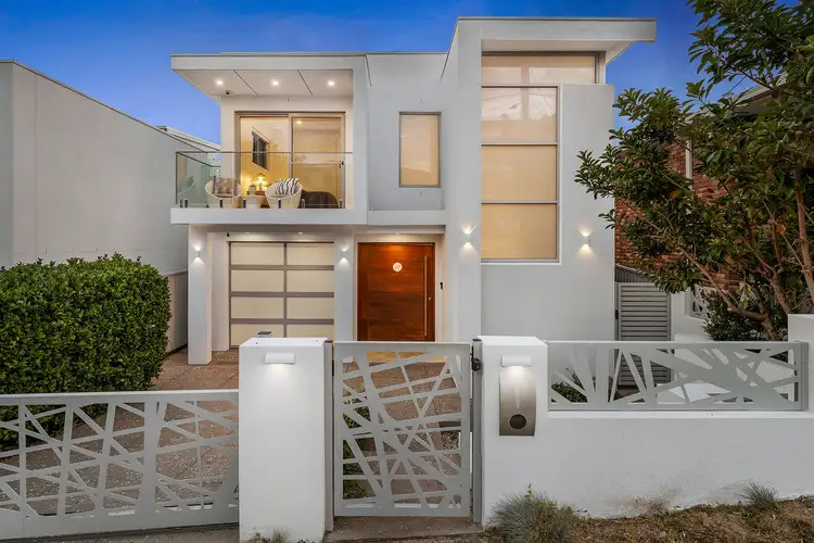 6A Waratah Street
