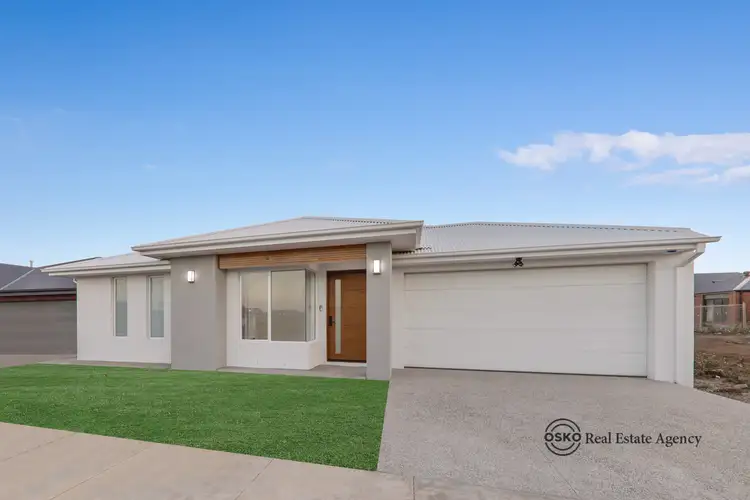 Second view of Homely house listing, 8 Danby Street, Lara VIC 3212