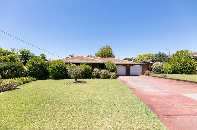 29 Dalston Crescent, Kardinya WA 6163