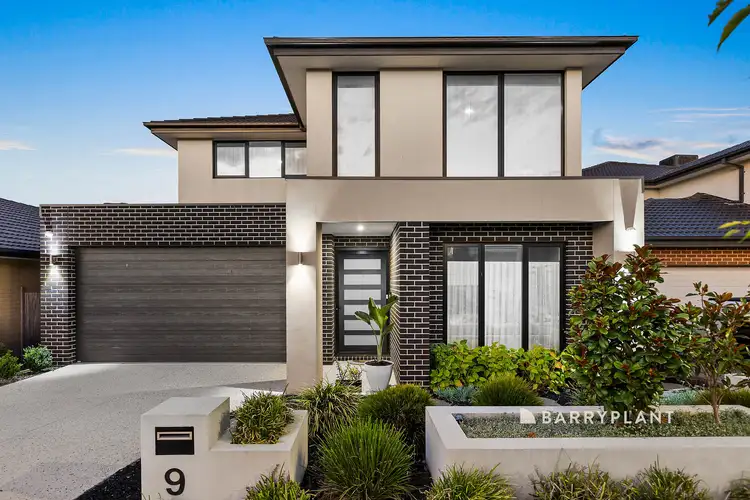 9 Vermillion Drive, Clyde North VIC 3978