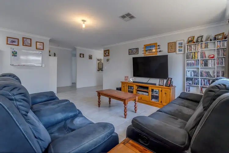 8 Rickett Street, Haynes WA 6112