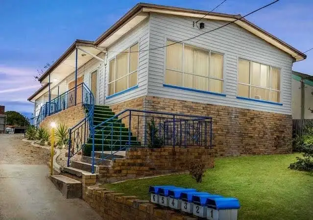 Main view of Homely unit listing, R4/26A Queen Street, Frankston VIC 3199