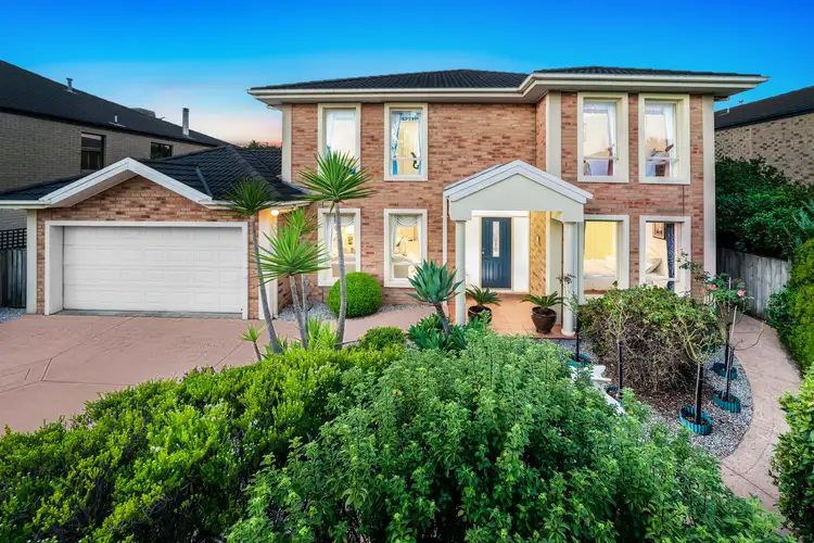 25 South Shore Avenue, Point Cook VIC 3030
