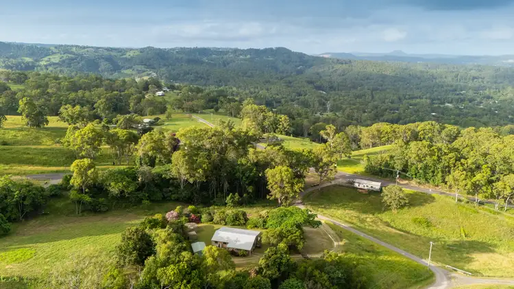 8 Rann Lane, Hunchy QLD 4555