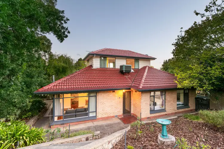 11 Bishops Hill Road, Happy Valley SA 5159