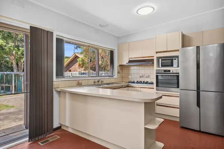 Fifth view of Homely house listing, 6 Birkdale Court, Frankston VIC 3199