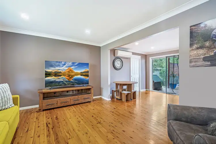 Fifth view of Homely house listing, 1 Una Avenue, Charmhaven NSW 2263