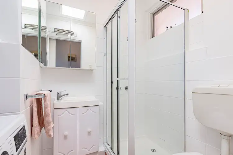 Fifth view of Homely apartment listing, 18/11 Balaclava Road, St Kilda East VIC 3183