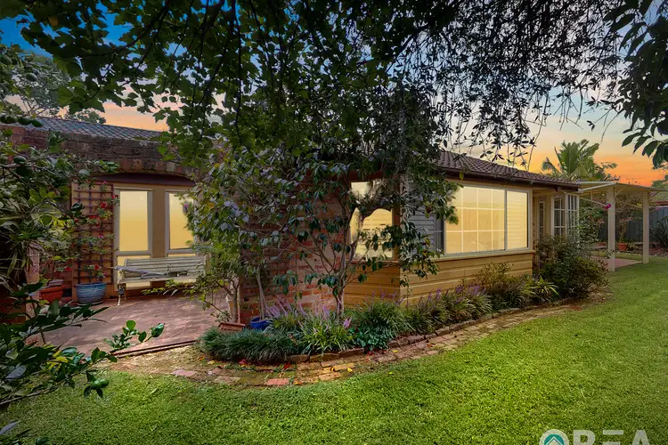 8 Cotswold Ave, Castle Hill NSW 2154
