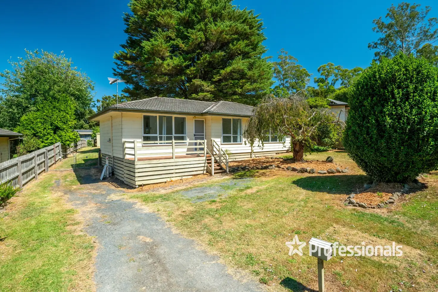 Main view of Homely house listing, 1 Hodge Court, Millgrove VIC 3799