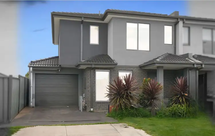 24 Luster Crescent, Tarneit VIC 3029