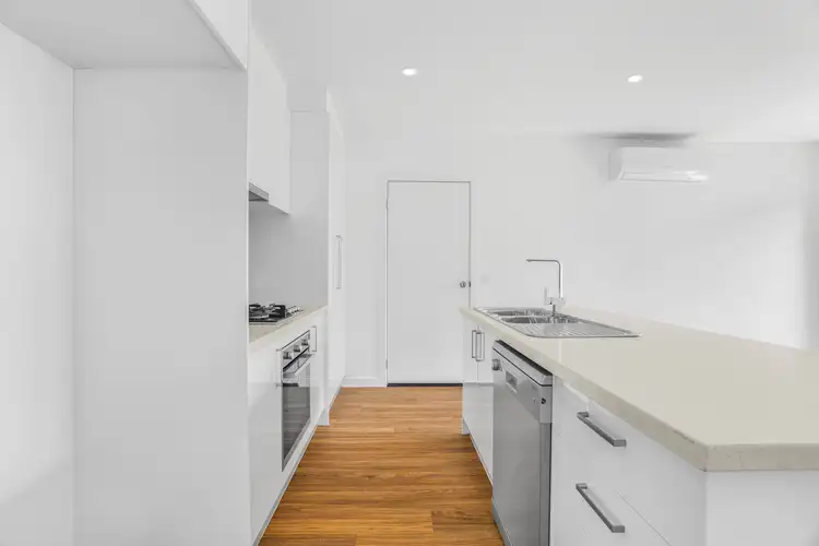 Fifth view of Homely house listing, 24 Luster Crescent, Tarneit VIC 3029