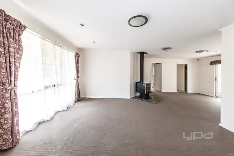 Second view of Homely house listing, 1 Pleone Court, Werribee VIC 3030