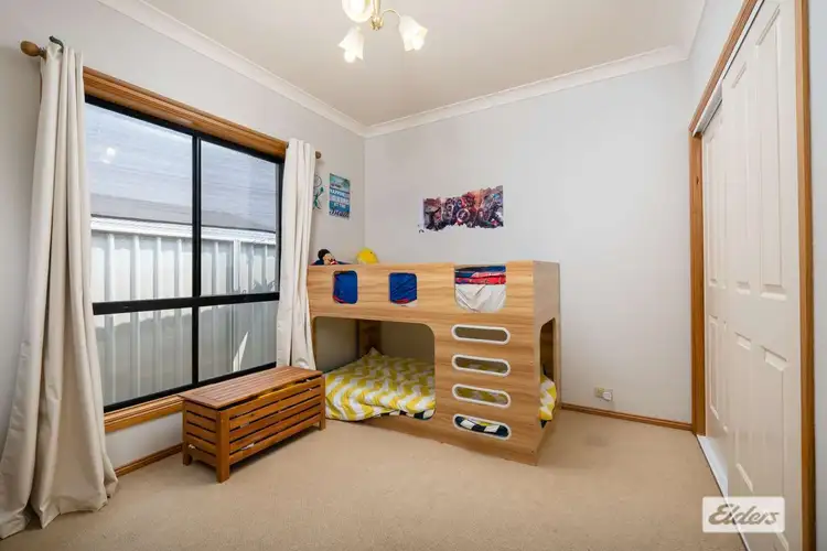 Fifth view of Homely house listing, 2 Lucas Court, West Wodonga VIC 3690