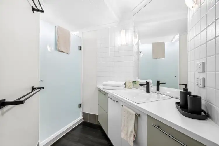Fifth view of Homely unit listing, E124/148-174 Mountjoy Parade, Lorne VIC 3232