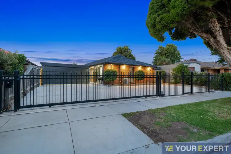 3 Evelyne Avenue, Cranbourne VIC 3977