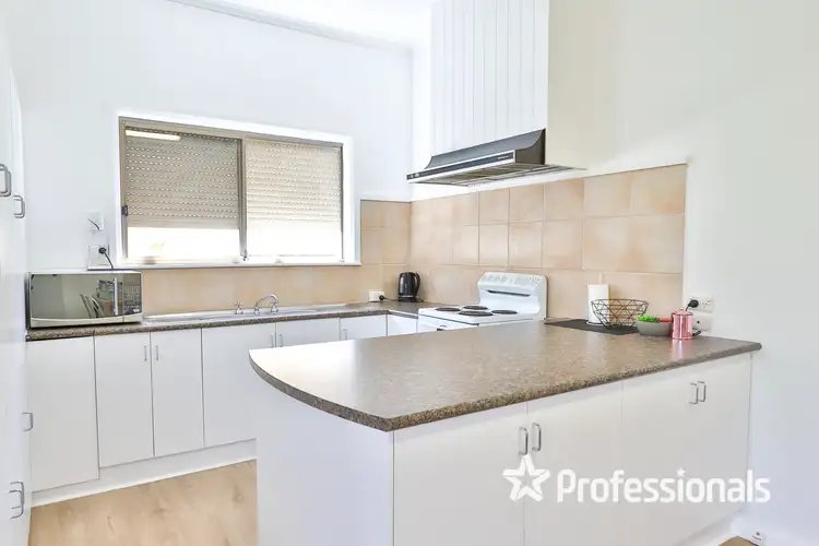 Fifth view of Homely house listing, 23 Floral Avenue West, Mildura VIC 3500