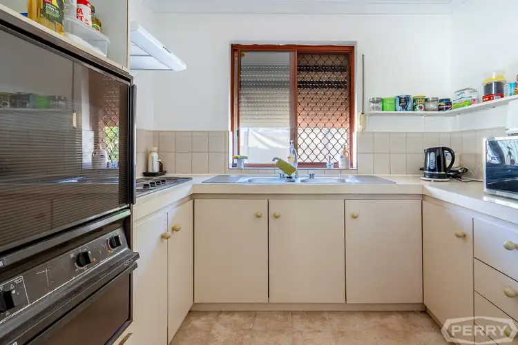 Sixth view of Homely unit listing, 2/27 Luckhurst Drive, Mandurah WA 6210