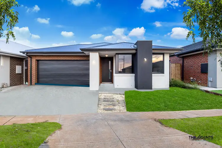 Second view of Homely house listing, 11 Polmont Avenue, Thornhill Park VIC 3335