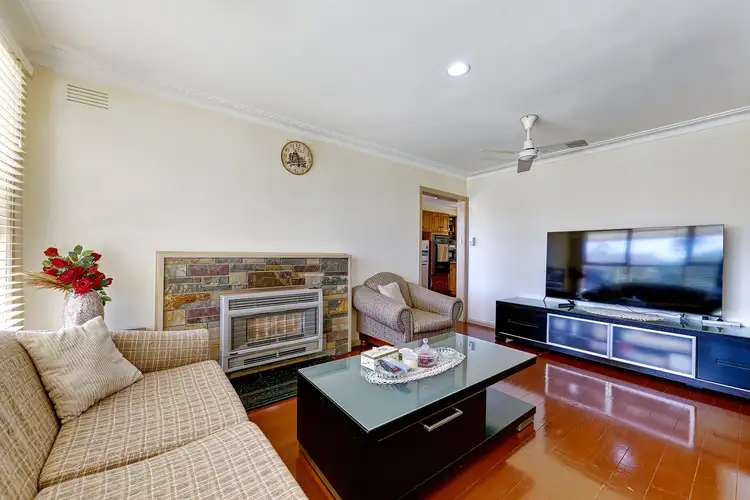Sixth view of Homely house listing, 17 Mirboo Court, Dallas VIC 3047