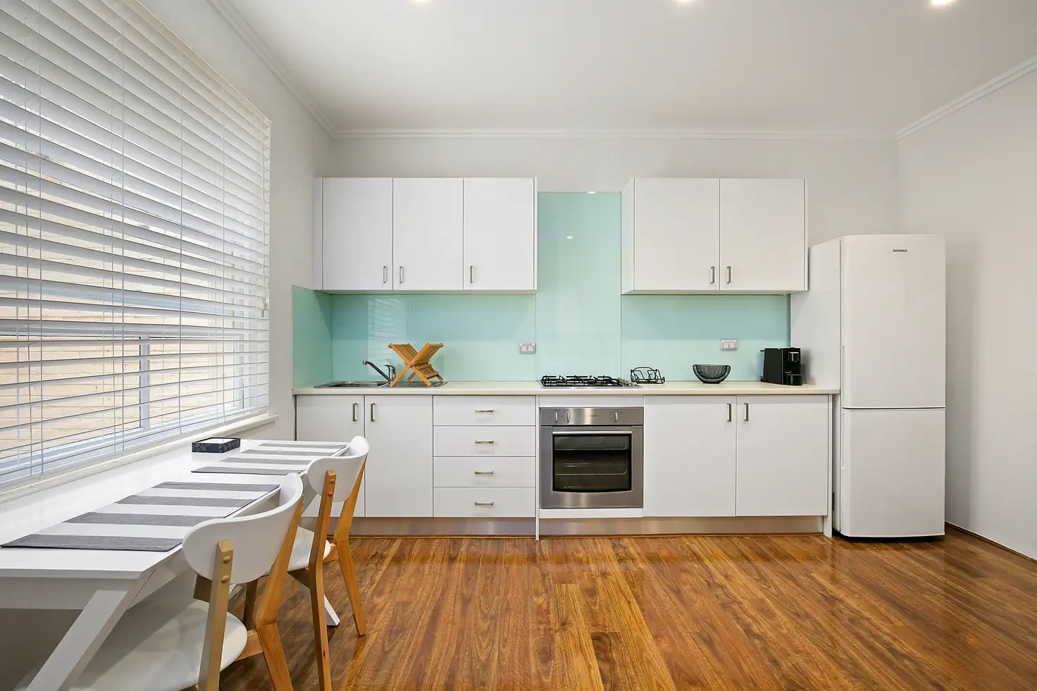 Main view of Homely studio listing, 27/9 Ward Avenue, Potts Point NSW 2011