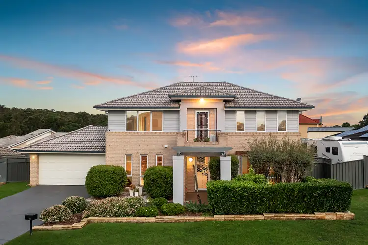 35 Quarterhorse Parade, Wadalba NSW 2259