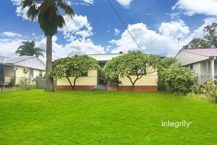 6 Knapp Avenue, Nowra NSW 2541