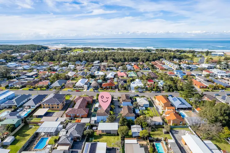 Main view of Homely townhouse listing, 2/60-62 Carroll Road, East Corrimal NSW 2518