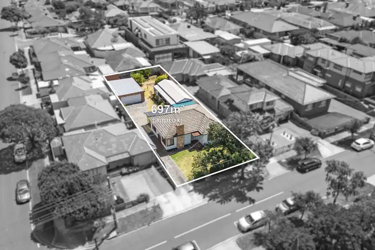 19 Elstone Avenue, Airport West VIC 3042