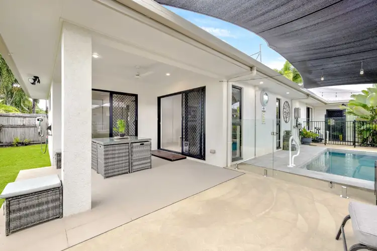 11 Chandos Brace, Smithfield QLD 4878