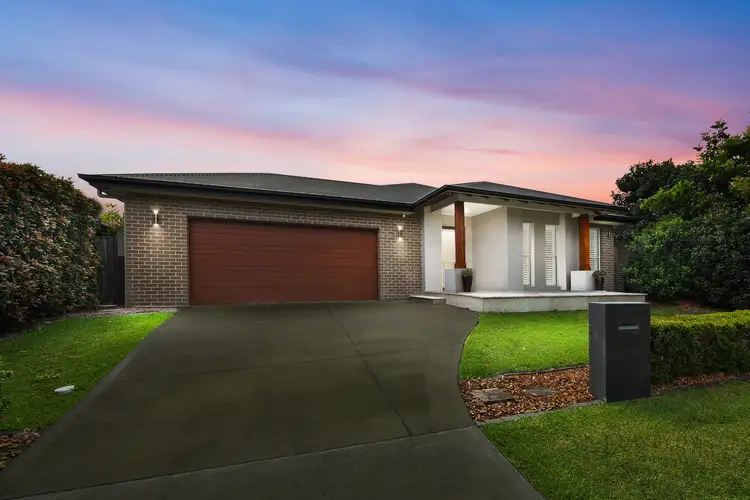 4 Panorama Close, Fletcher NSW 2287