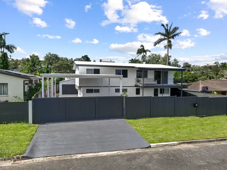 14 Serissa Street, Mooroobool QLD 4870