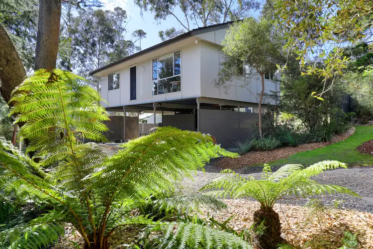 1 Egmont Road