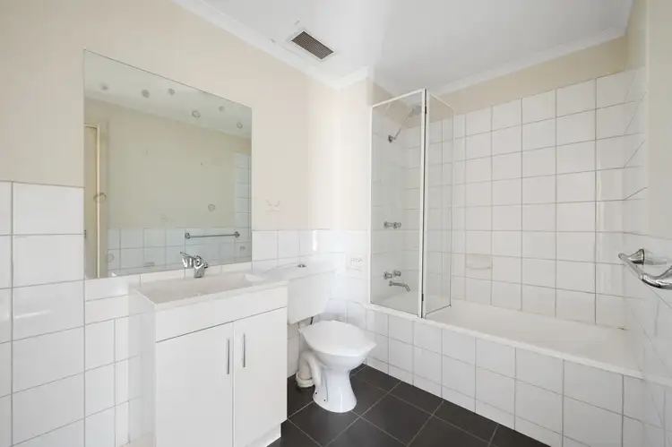 Sixth view of Homely apartment listing, 25/1-25 Barkly Street, Carlton VIC 3053