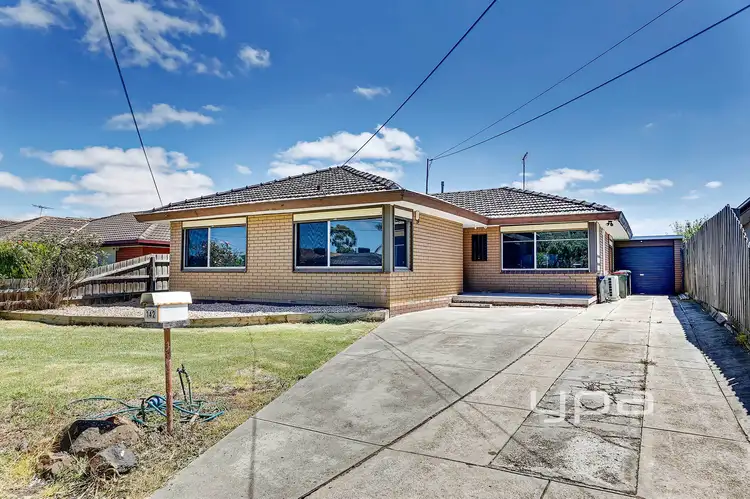 142 Sterling Drive, Keilor East VIC 3033