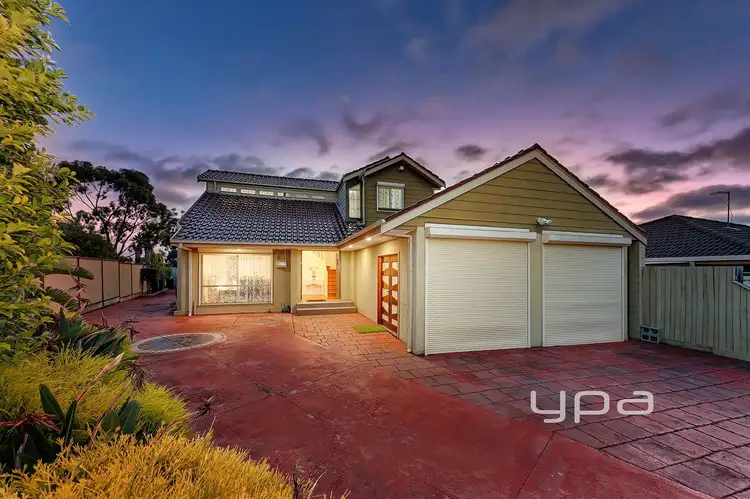 1/8 Care Close, Meadow Heights VIC 3048