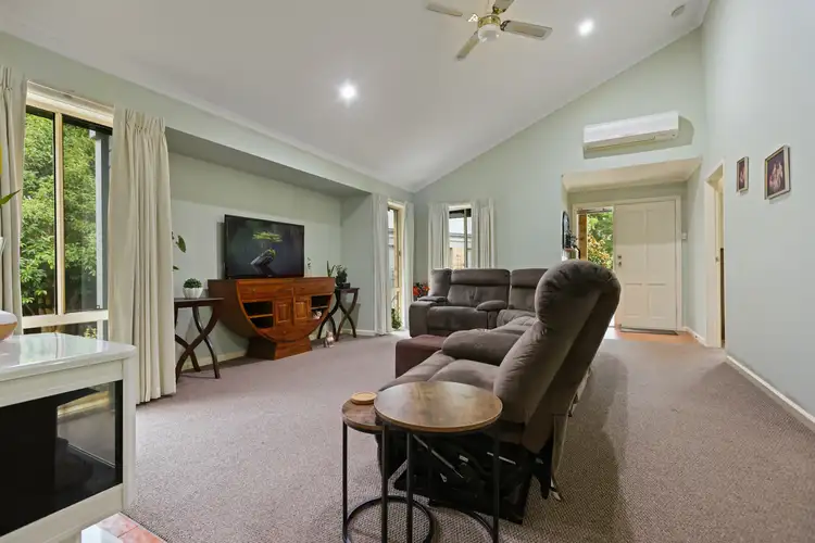 Fifth view of Homely house listing, 11 Keyte Court, Bairnsdale VIC 3875