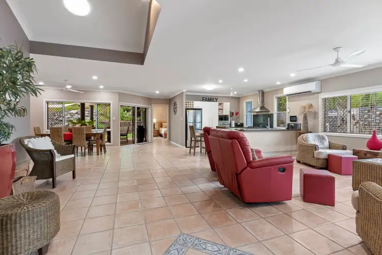 44 Barnes Street, Earlville QLD 4870