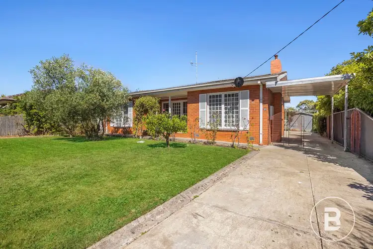31 Gillies Street South