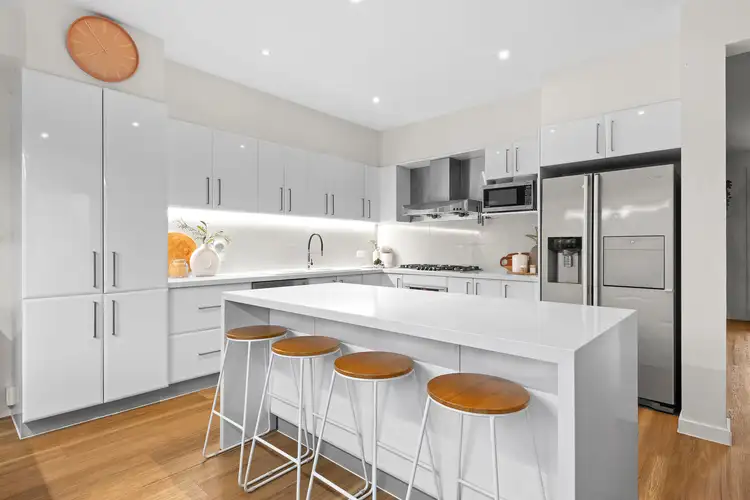 Fourth view of Homely townhouse listing, 2/10A York Street, Bonbeach VIC 3196