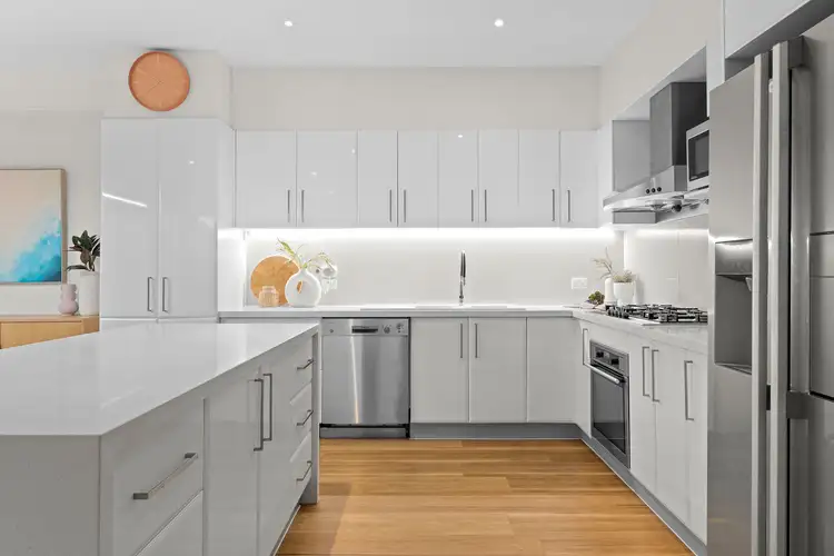 Fifth view of Homely townhouse listing, 2/10A York Street, Bonbeach VIC 3196
