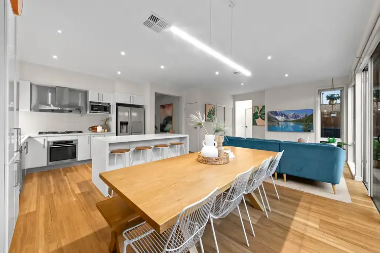 Sixth view of Homely townhouse listing, 2/10A York Street, Bonbeach VIC 3196
