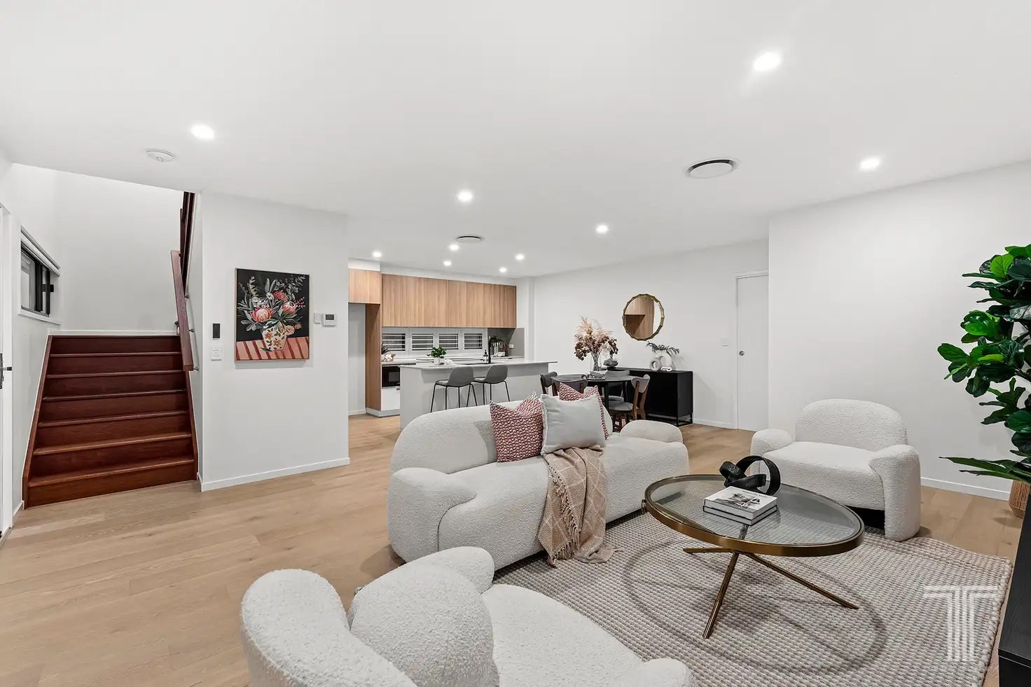 Main view of Homely townhouse listing, 2/7 Ninth Avenue, Coorparoo QLD 4151