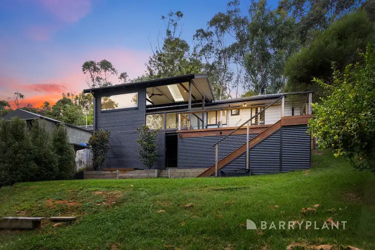 63 Commercial Road, Mount Evelyn VIC 3796