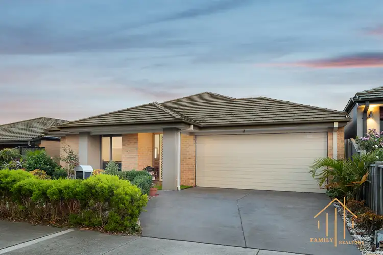 49 St Clair Avenue, Cranbourne West VIC 3977