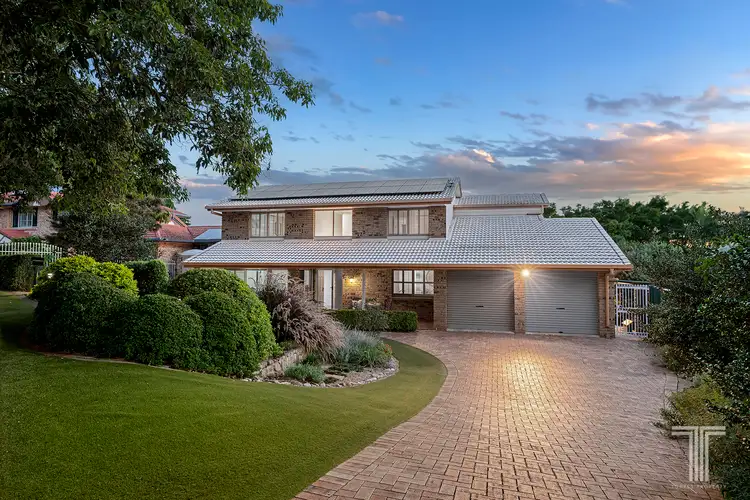 6 Kilmorey Street, Carindale QLD 4152