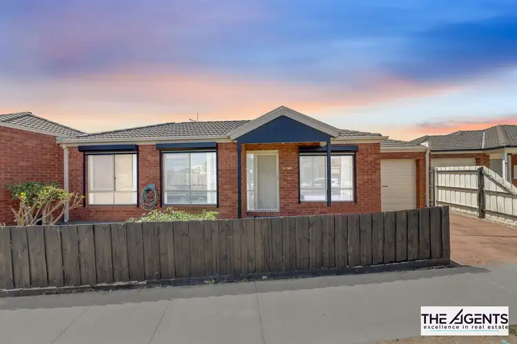 2/124 Rosella Avenue, Werribee VIC 3030